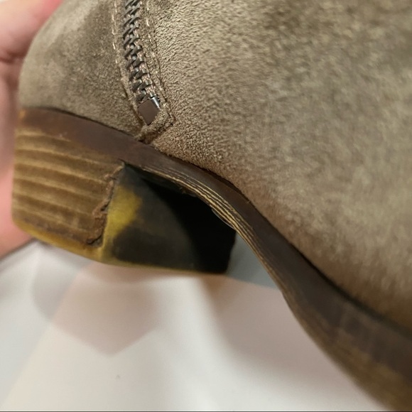 Lucky Brand Bartolino Leather Suede Stacked Heel Ankle Bootie - Picture 7 of 12